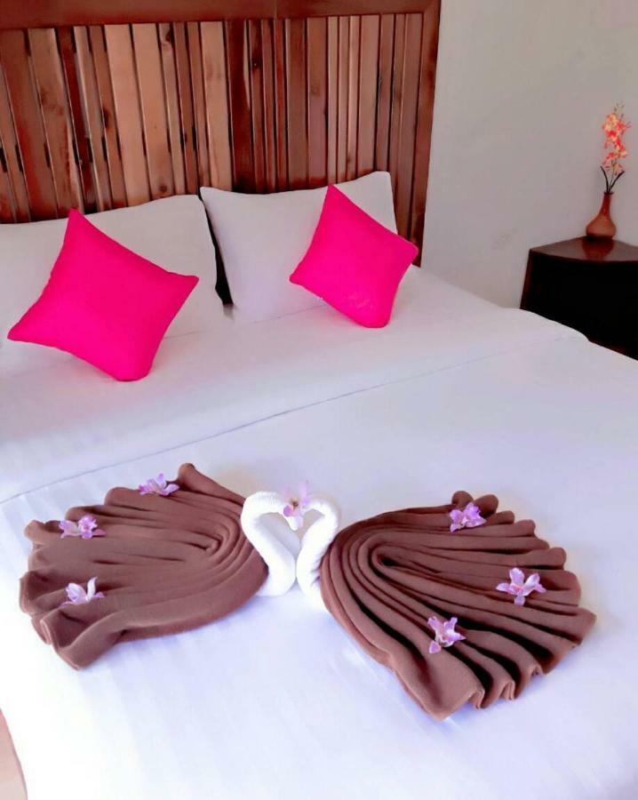 Billabong Hotel And Cafe Baan Tai Exterior foto